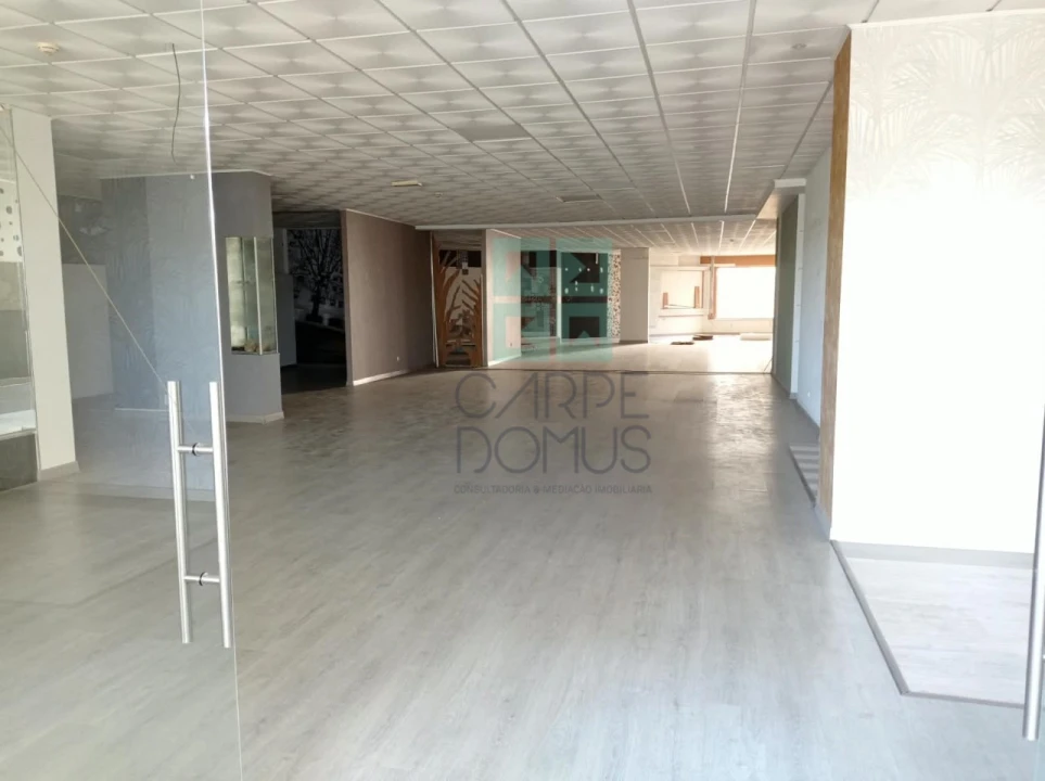 Loja para Venda em Odivelas Foto 3