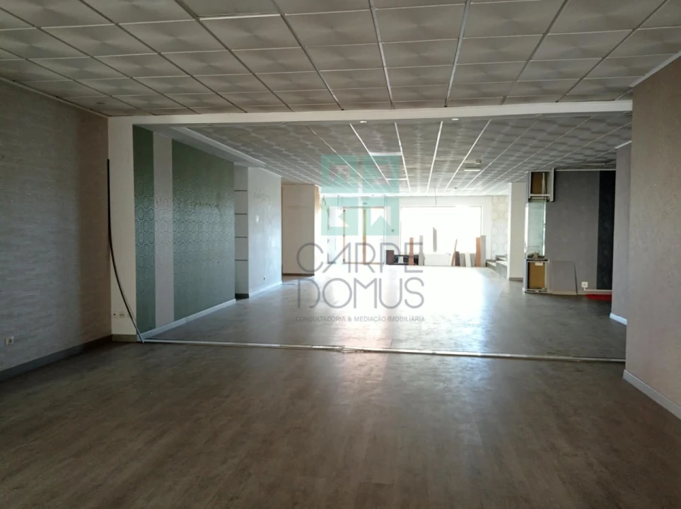 Loja para Venda em Odivelas Foto 7