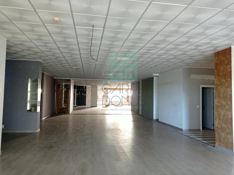 Loja para Venda em Odivelas Foto 8