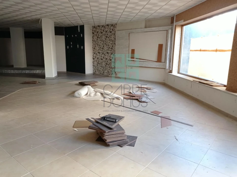Loja para Venda em Odivelas Foto 11
