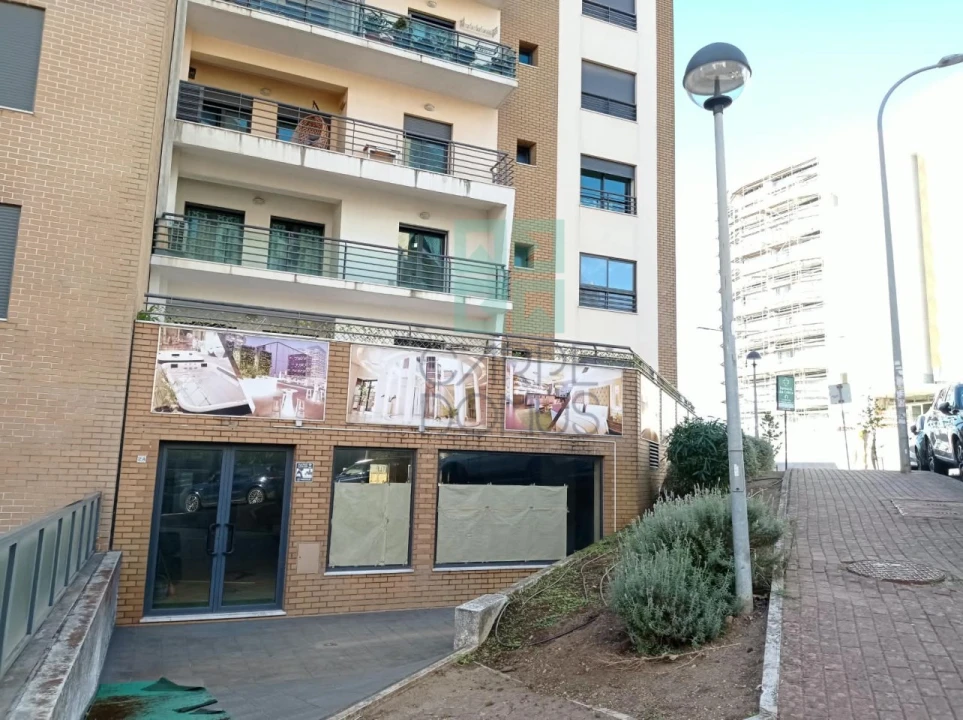 Loja para Venda em Odivelas Foto 26