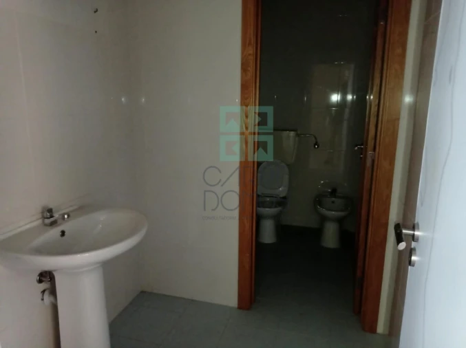 Loja para Venda em Odivelas Foto 18