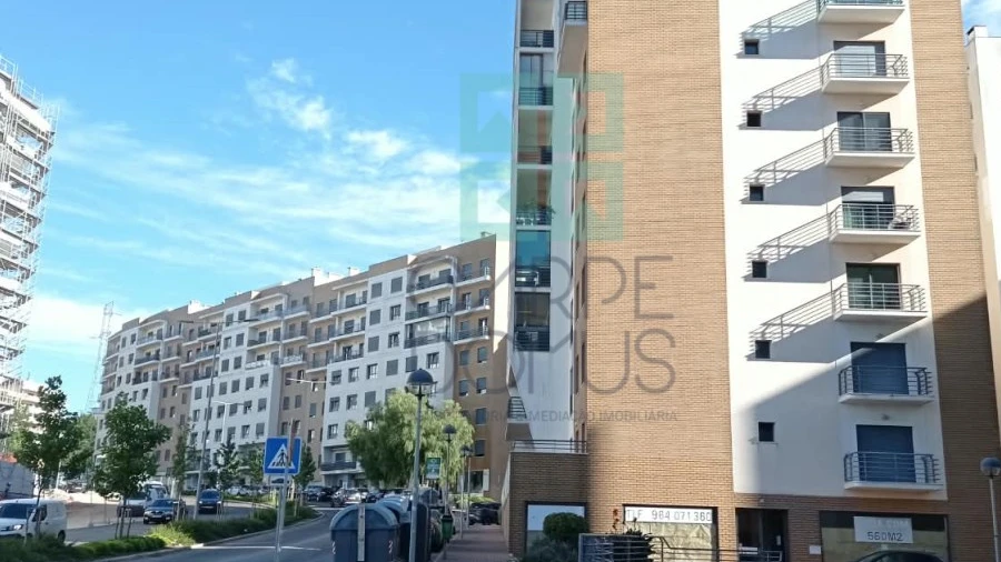 Loja para Venda em Odivelas