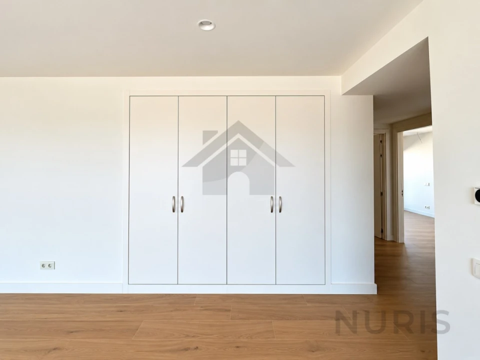 Apartamento T2 para Venda em Estômbar e Parchal Foto 7