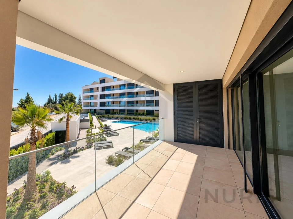 Apartamento T2 para Venda em Estômbar e Parchal Foto 14