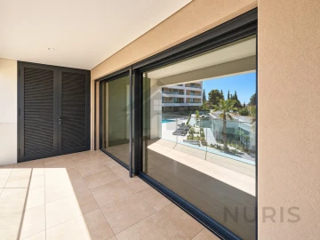 Apartamento T2 para Venda em Estômbar e Parchal