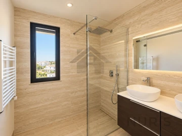Apartamento T2 para Venda em Estômbar e Parchal
