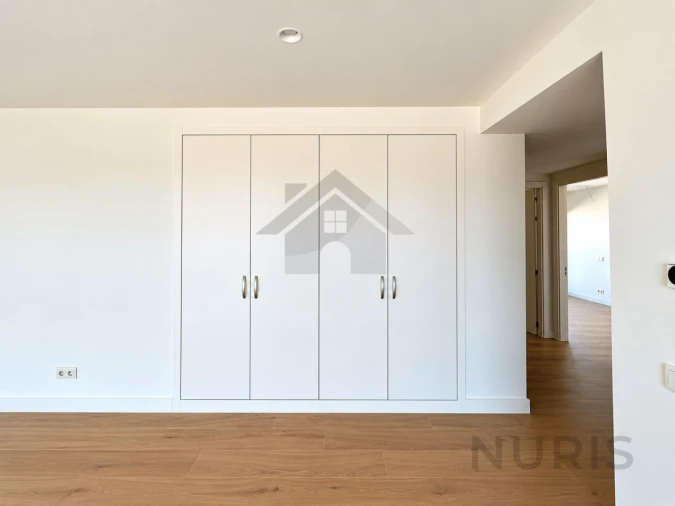 Apartamento T2 para Venda em Estômbar e Parchal Foto 7
