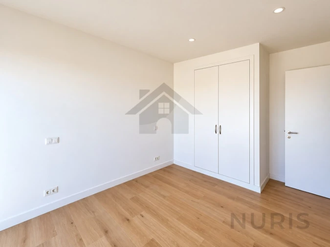 Apartamento T2 para Venda em Estômbar e Parchal Foto 16