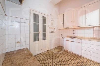 Apartamento para Venda em Alvalade
