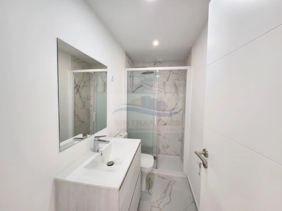 Apartamento T2 para Venda em Falagueira-Venda Nova Foto 4