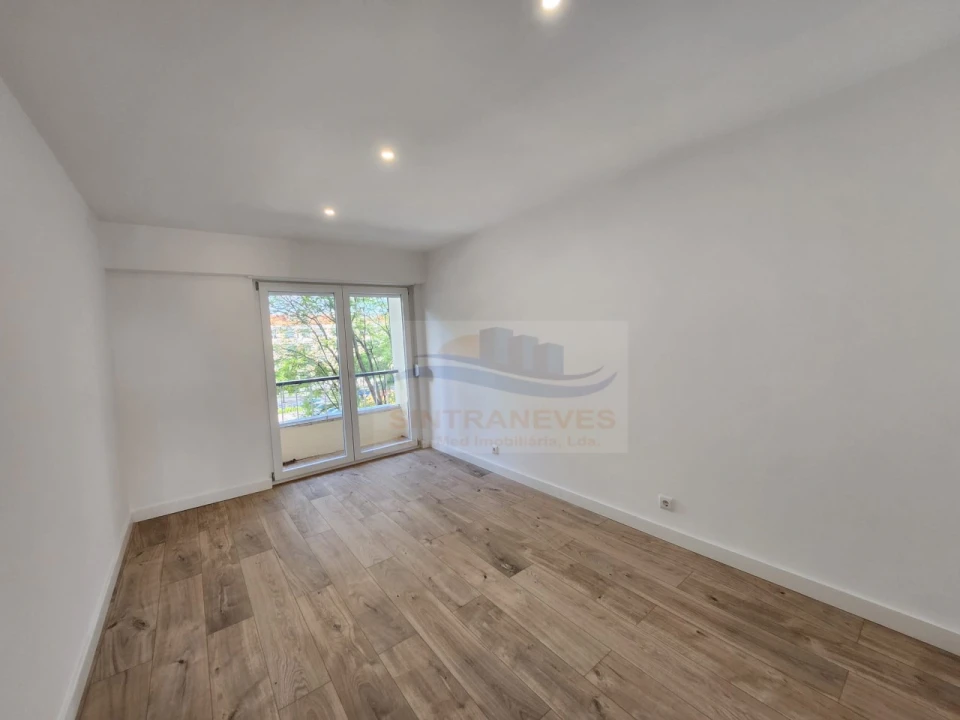 Apartamento T2 para Venda em Falagueira-Venda Nova Foto 8