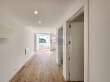 Apartamento T2 para Venda em Falagueira-Venda Nova