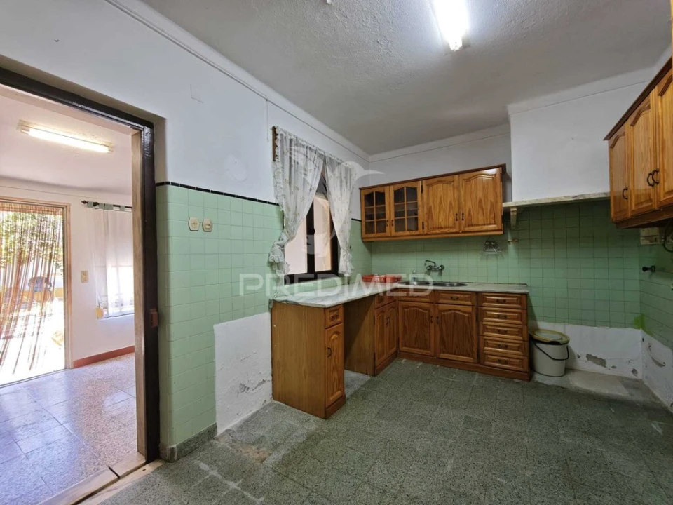 Moradia T3 para Venda em Santo Estêvão Foto 1