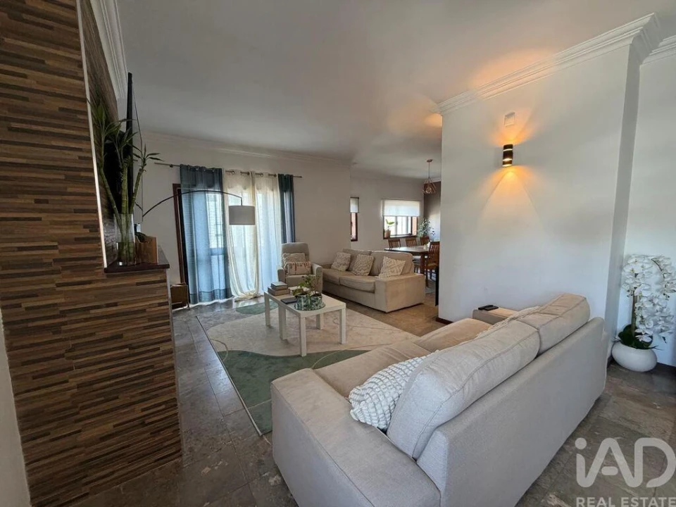 Apartamento T5 para Venda em Mafamude e Vilar do Paraíso Foto 6