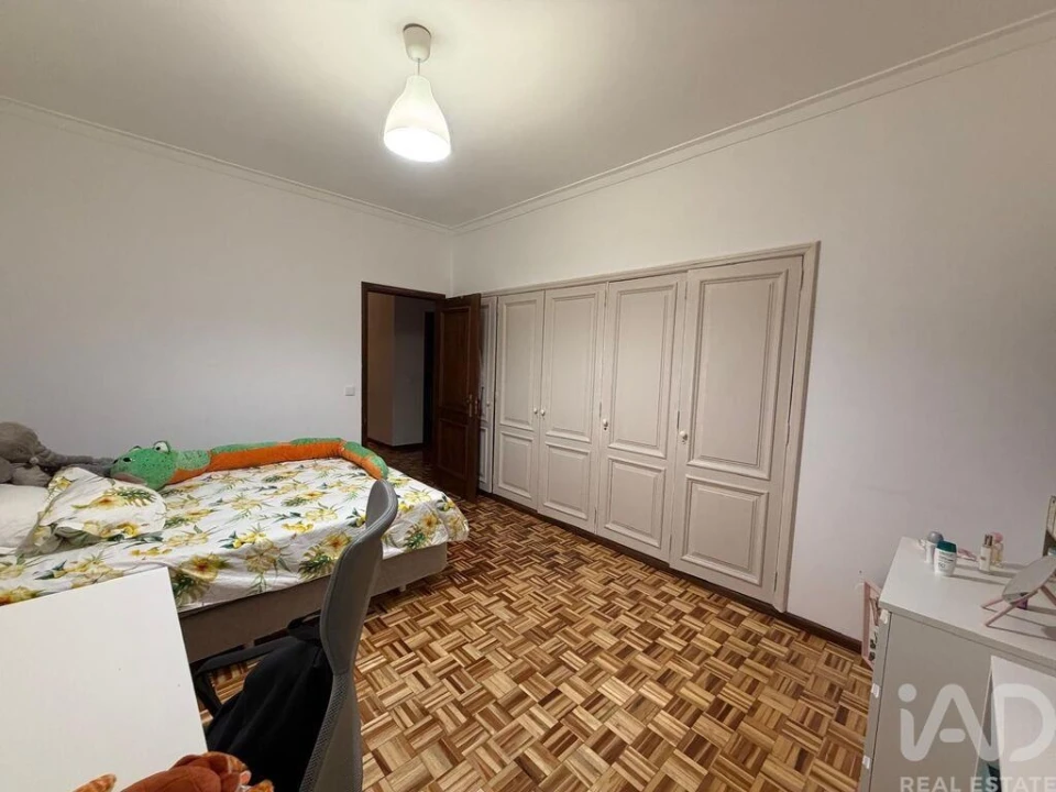 Apartamento T5 para Venda em Mafamude e Vilar do Paraíso Foto 14