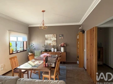 Apartamento T5 para Venda em Mafamude e Vilar do Paraíso