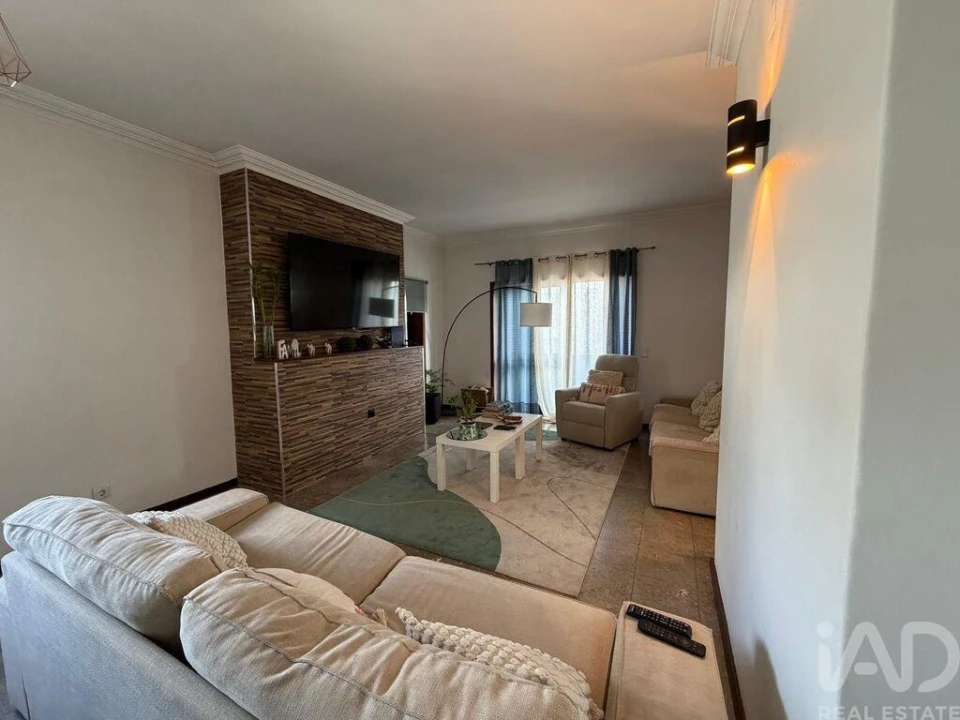 Apartamento T5 para Venda em Mafamude e Vilar do Paraíso Foto 7