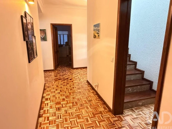 Apartamento T5 para Venda em Mafamude e Vilar do Paraíso Foto 22