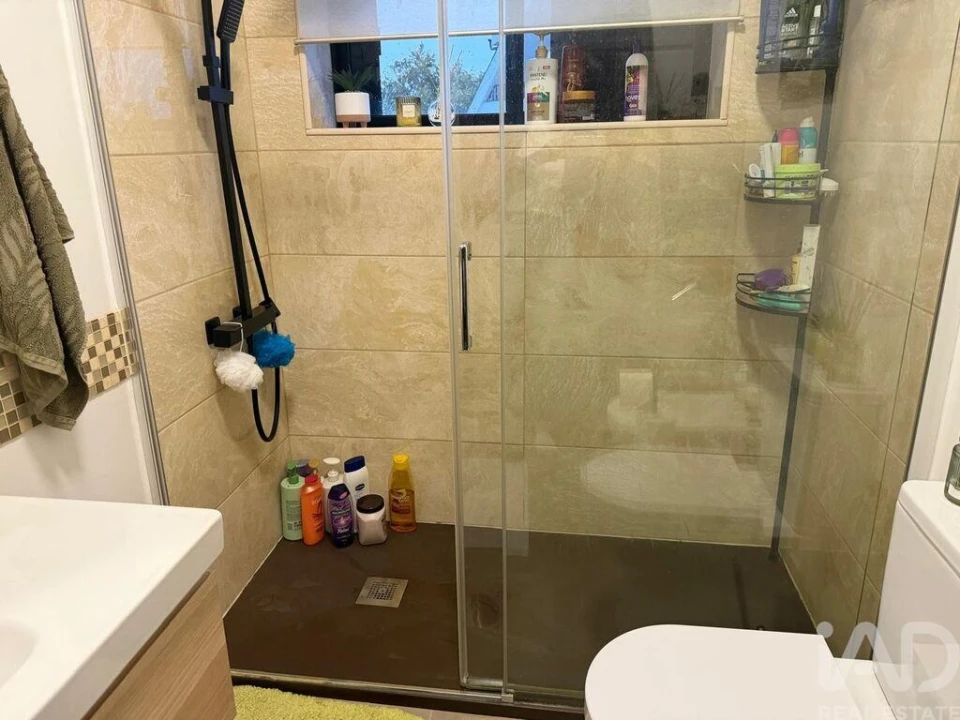 Apartamento T5 para Venda em Mafamude e Vilar do Paraíso Foto 16