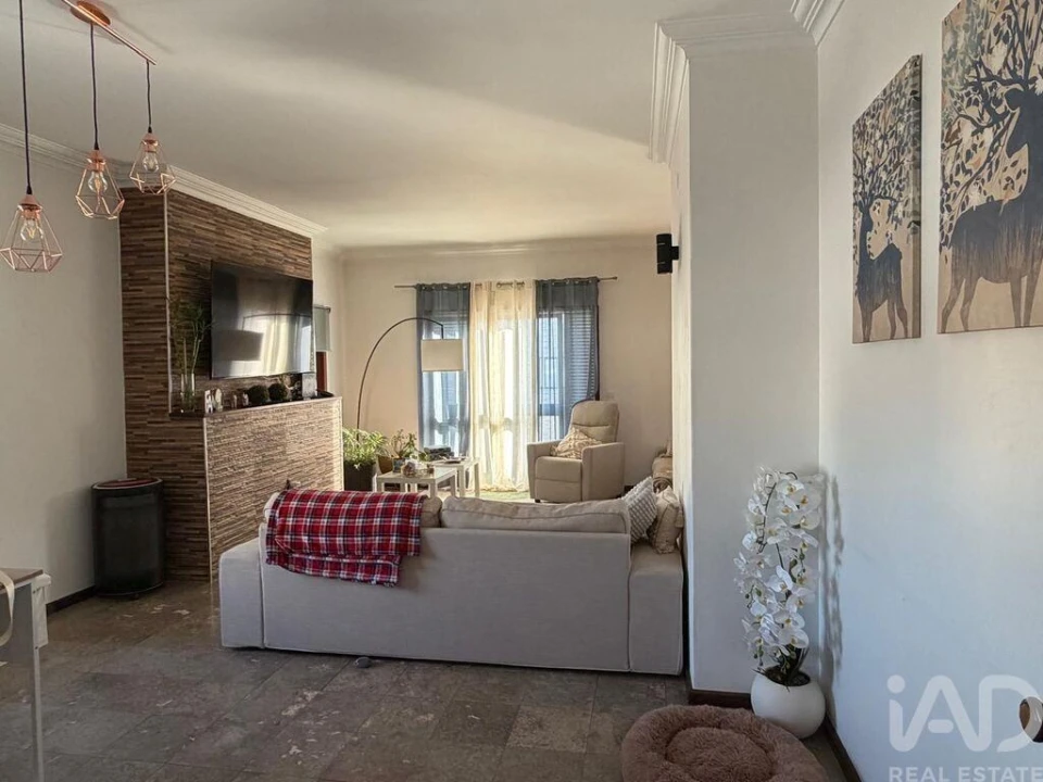 Apartamento T5 para Venda em Mafamude e Vilar do Paraíso Foto 8