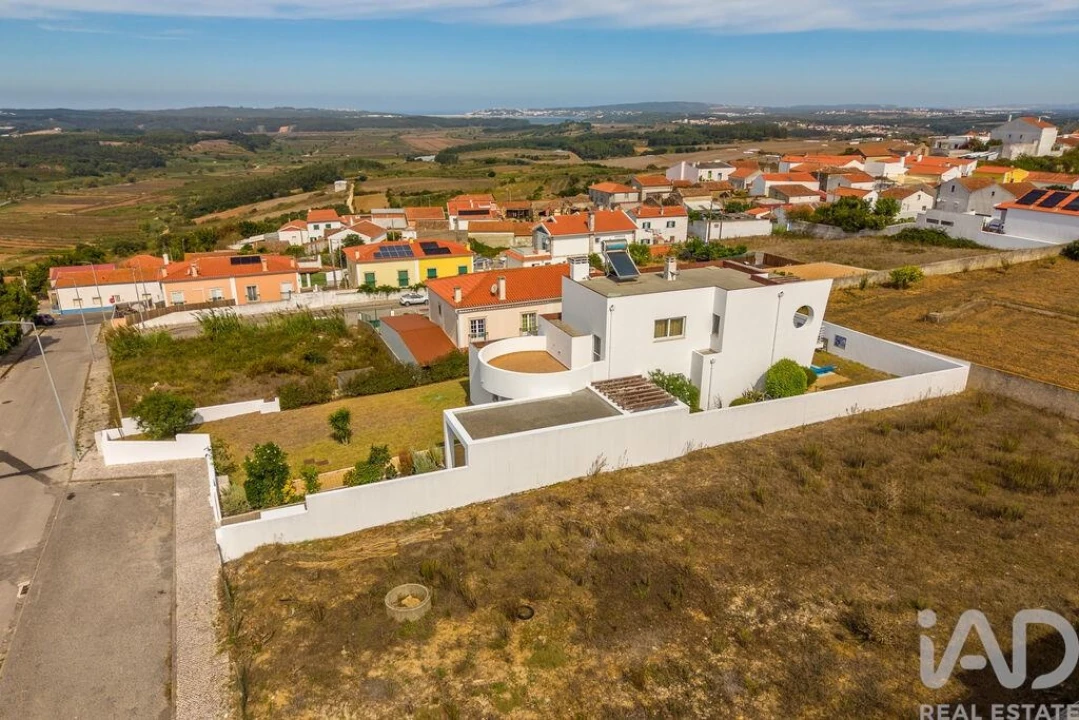 Moradia T3 para Venda em Santa Maria, São Pedro e Sobral da Lagoa Foto 14