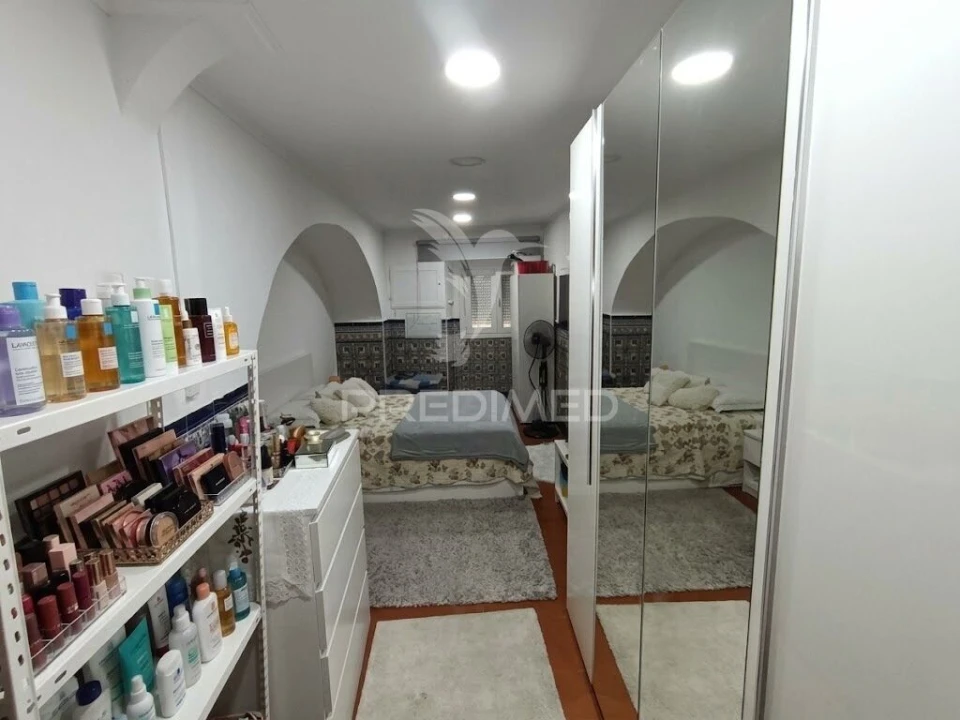 Moradia T4 para Venda em Assunção, Ajuda, Salvador e Santo Ildefonso Foto 19