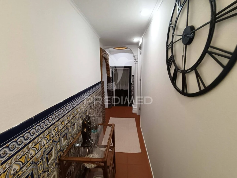 Moradia T4 para Venda em Assunção, Ajuda, Salvador e Santo Ildefonso Foto 8