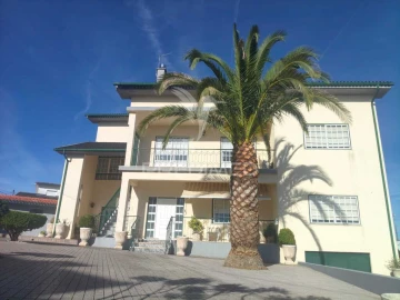 Moradia T6 para Venda em Vilar Formoso