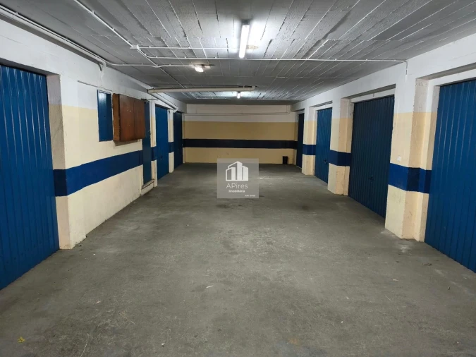 Garagem para Venda em Caparica e Trafaria Foto 8