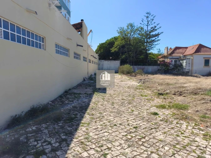 Garagem para Venda em Caparica e Trafaria Foto 13