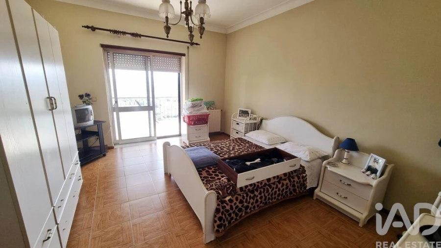 Prédio para Venda em Rapa e Cadafaz Foto 26