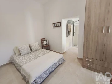 Moradia T2 para Venda em Santa Barbara de Nexe
