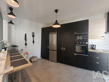 Moradia T2 para Venda em Santa Barbara de Nexe