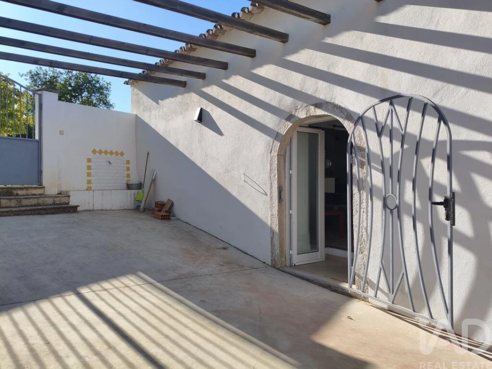 Moradia T2 para Venda em Santa Barbara de Nexe Foto 33