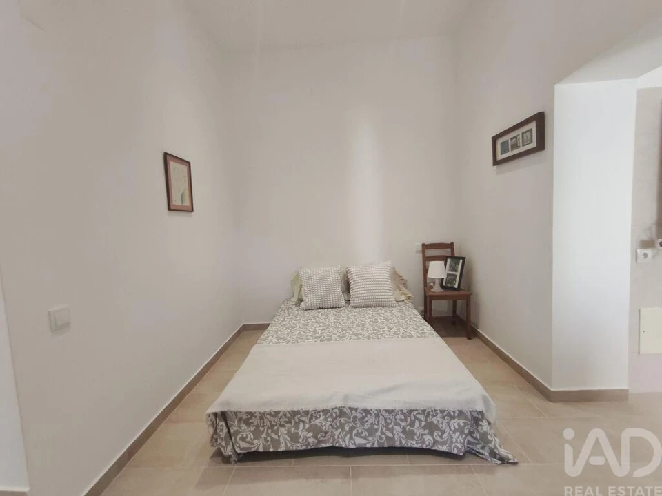Moradia T2 para Venda em Santa Barbara de Nexe Foto 14