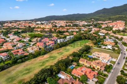 Moradia T5 para Venda em São João das Lampas e Terrugem