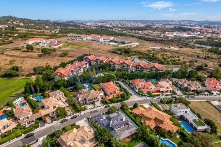 Moradia T5 para Venda em São João das Lampas e Terrugem Foto 21