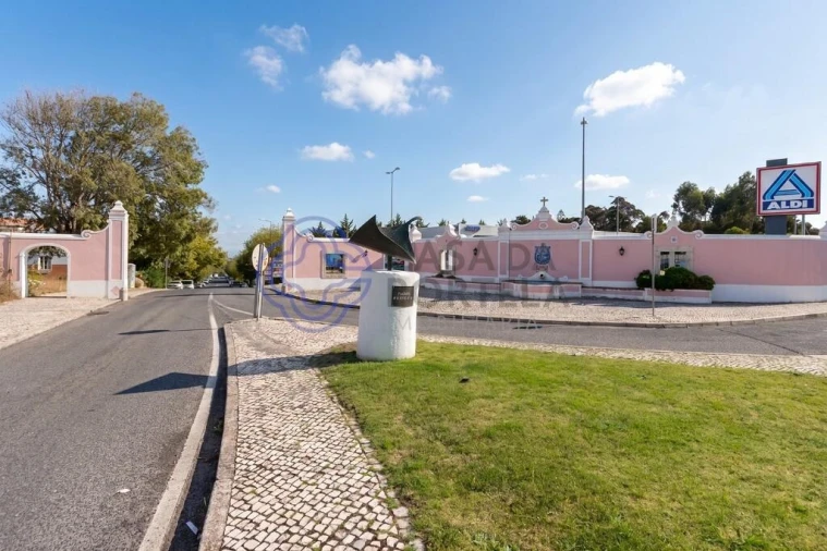 Moradia T5 para Venda em São João das Lampas e Terrugem Foto 33