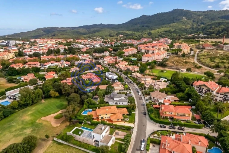 Moradia T5 para Venda em São João das Lampas e Terrugem Foto 17