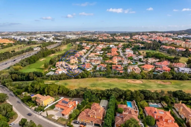 Moradia T5 para Venda em São João das Lampas e Terrugem Foto 15