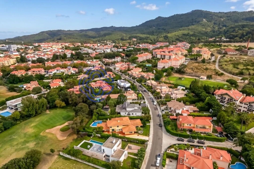 Moradia T5 para Venda em São João das Lampas e Terrugem Foto 17