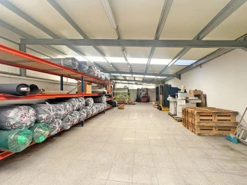 Armazém para Venda em Junqueira