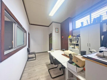 Armazém para Venda em Junqueira