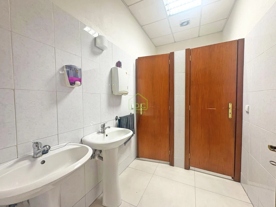 Armazém para Venda em Junqueira Foto 19