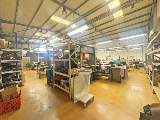 Armazém para Venda em Junqueira Foto 12