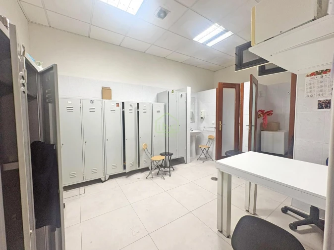 Armazém para Venda em Junqueira Foto 2