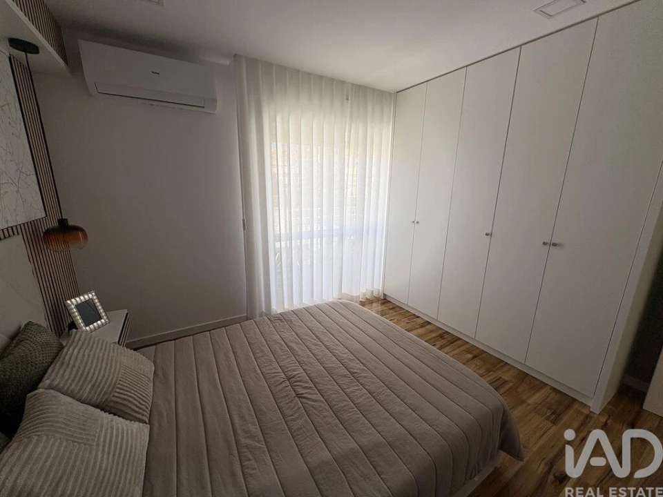 Apartamento T2 para Venda em Quarteira Foto 6