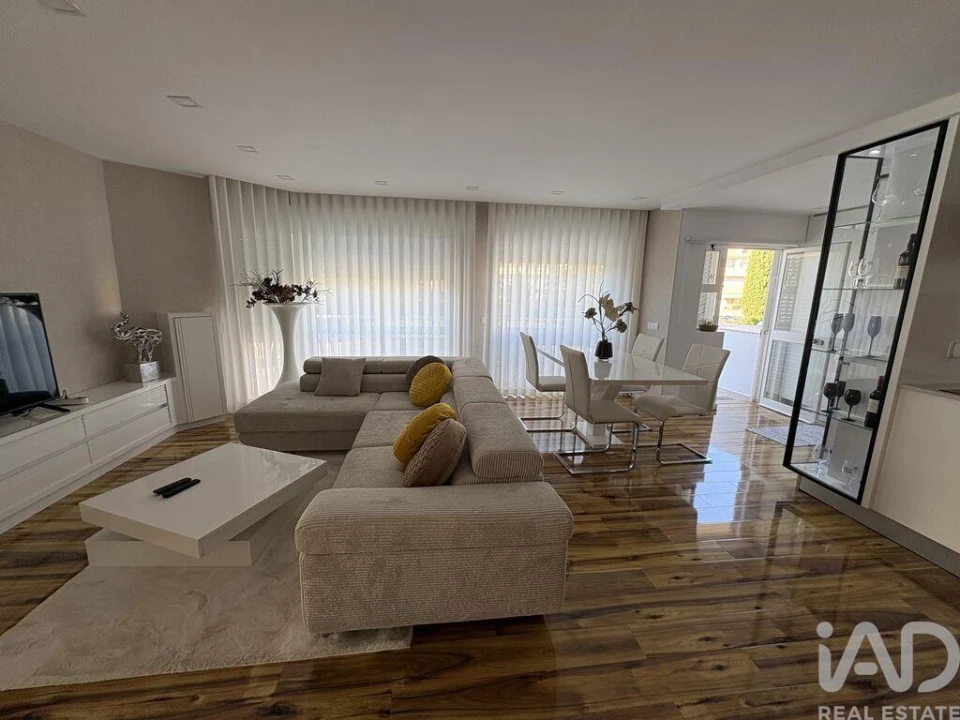 Apartamento T2 para Venda em Quarteira Foto 13