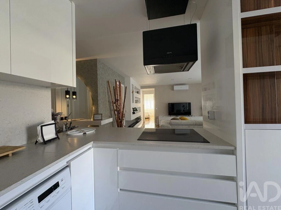 Apartamento T2 para Venda em Quarteira Foto 10